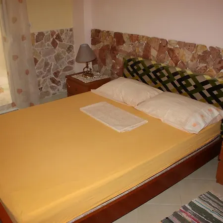 Santa Quaranta View Daire *