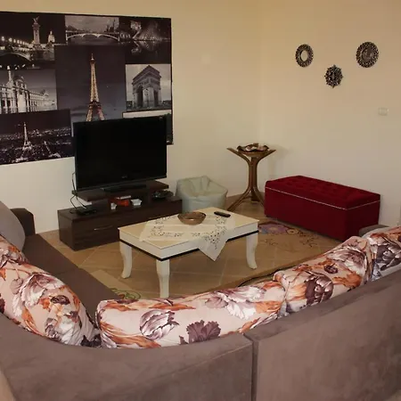 Santa Quaranta View *