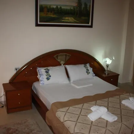 Santa Quaranta View * Sarandë