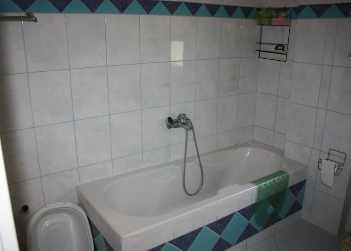 Santa Quaranta View Daire *