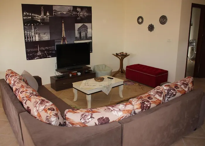 Santa Quaranta View *